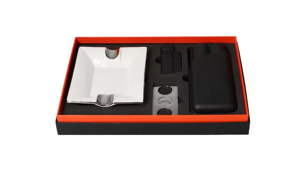 под. к-т Angelo Cigar set cigar case+ashtray white+cutter+lighter 4x jet