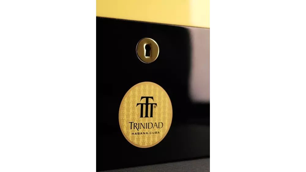 humidor TRINIDAD yellow and black 50 cig