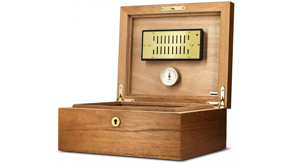 умидор ADORINI Cedro M deluxe mat 75 cig