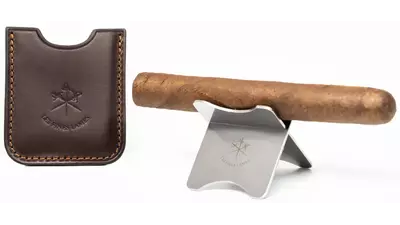 поставка за пури Les Fines Lames Cigar Stand burgundy brown