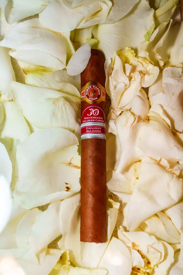 Kaliman Caribe presented the third regional cigar edition for Bulgaria - Ramon Allones Rosa Bulgara